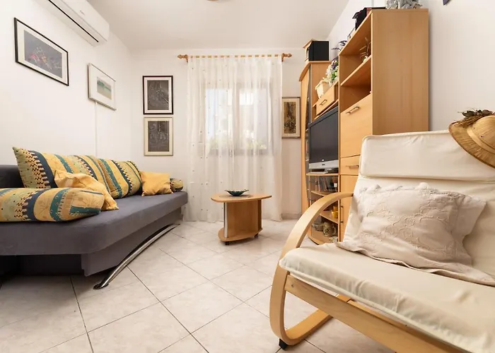 Apartman Lu By El-pi Tours